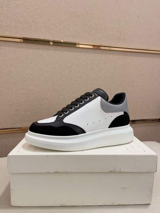 Picture of Alexander McQueen Shoes _SKUAlexanderMcQueensz35-45hnh0203147